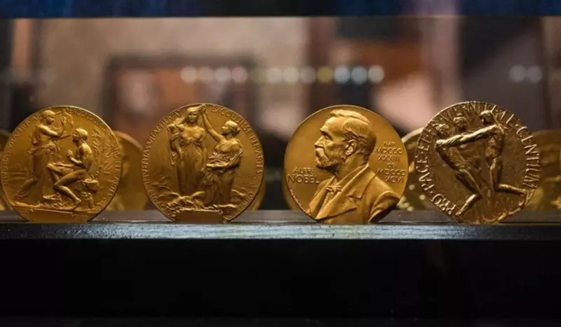 Giải Nobel được trao giải lần đầu tiên vào năm 1901