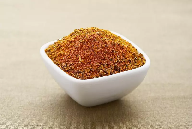 Bột cajun là loại bột được xay nhuyễn từ nhiều loại gia vị khác nhau