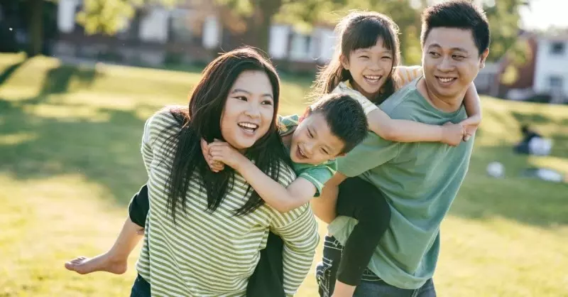 Các bé luôn được dạy gia đình luôn là nơi gắn kết, yêu thương lẫn nhau