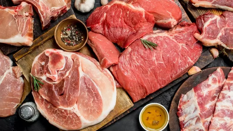 Thịt có nhiều protein và phân hủy thành các axit amin cần thiết cho cơ thể