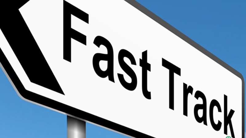 Ft là viết tắt của từ Fast Track Fast Tracking