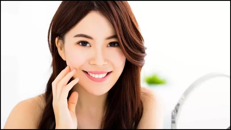 Bên trong những quả nhãn ẩn chứa một kho tàng vitamin C, giúp thúc đẩy quá trình tổng hợp collagen