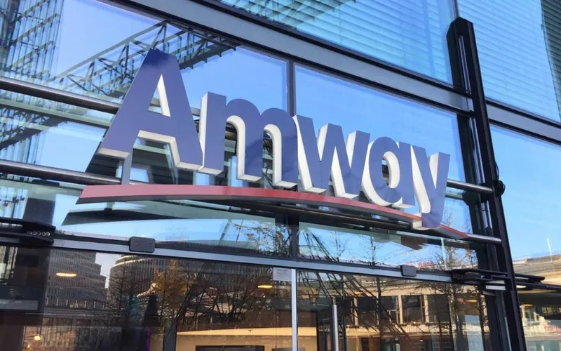 Amway bị cấm hoạt động ở Anh và Ireland