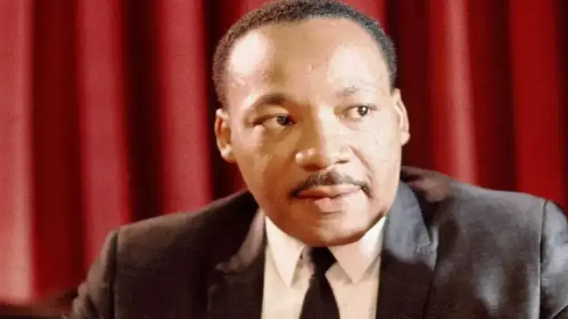 Martin Luther King Jr là một nhà lãnh đạo người Mỹ gốc Phi